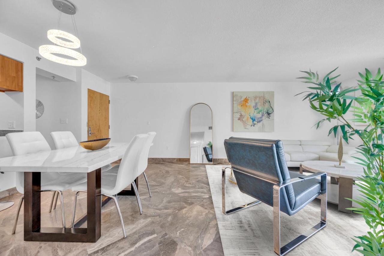 Luxury 2 Bedrooms Brickell Bay Apartment マイアミ エクステリア 写真