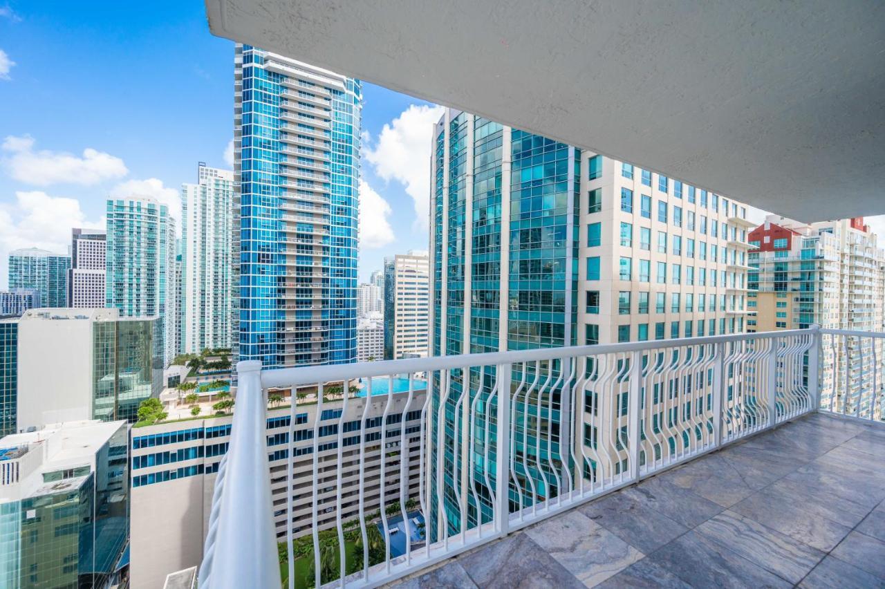 Luxury 2 Bedrooms Brickell Bay Apartment マイアミ エクステリア 写真
