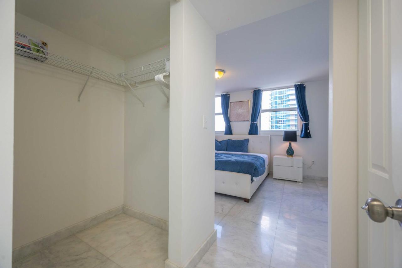 Luxury 2 Bedrooms Brickell Bay Apartment マイアミ エクステリア 写真