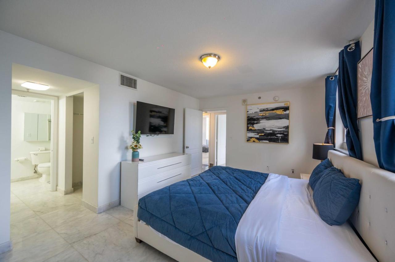 Luxury 2 Bedrooms Brickell Bay Apartment マイアミ エクステリア 写真