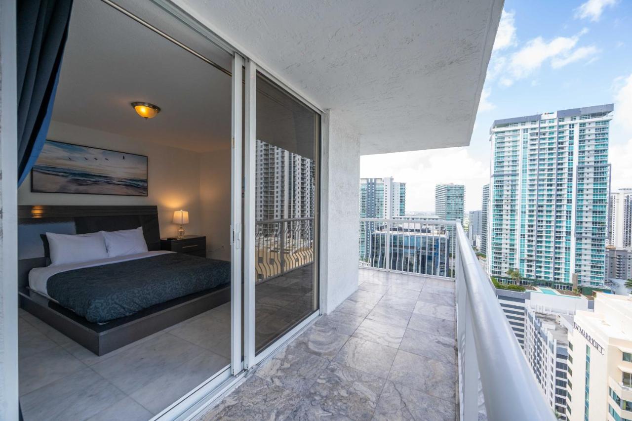 Luxury 2 Bedrooms Brickell Bay Apartment マイアミ エクステリア 写真